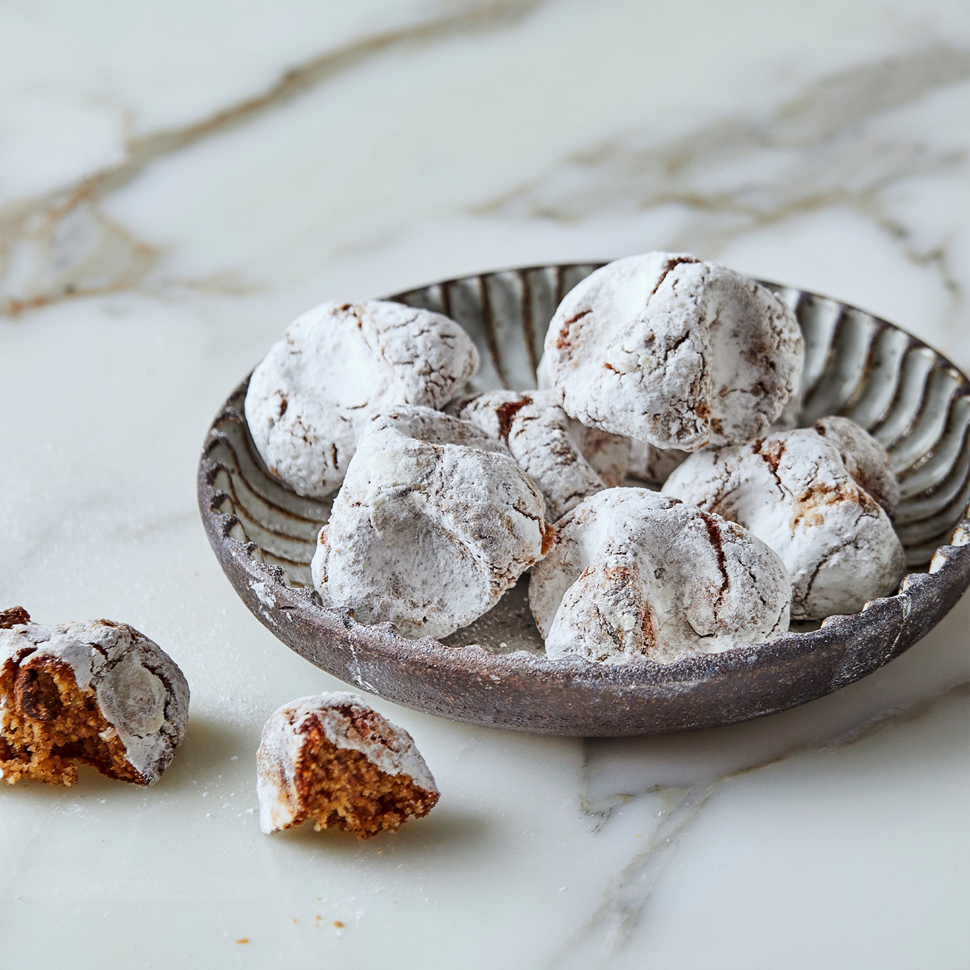 Lebkuchen Amaretti | Ottolenghi