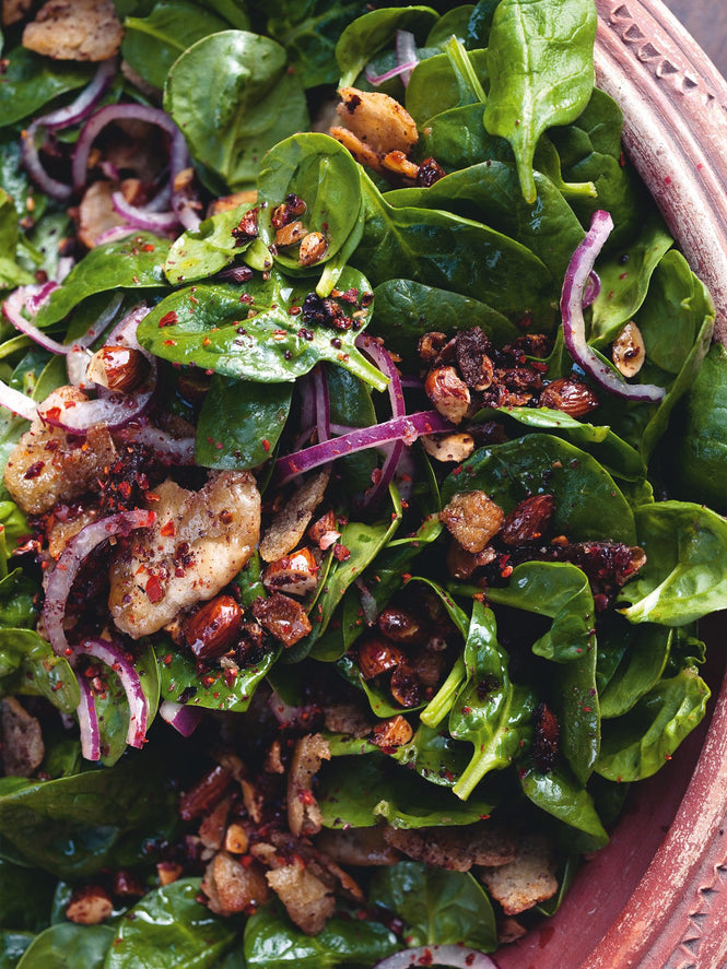 Baby spinach salad with dates & almonds