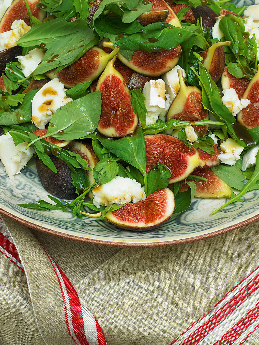 Figs with young pecorino and honey