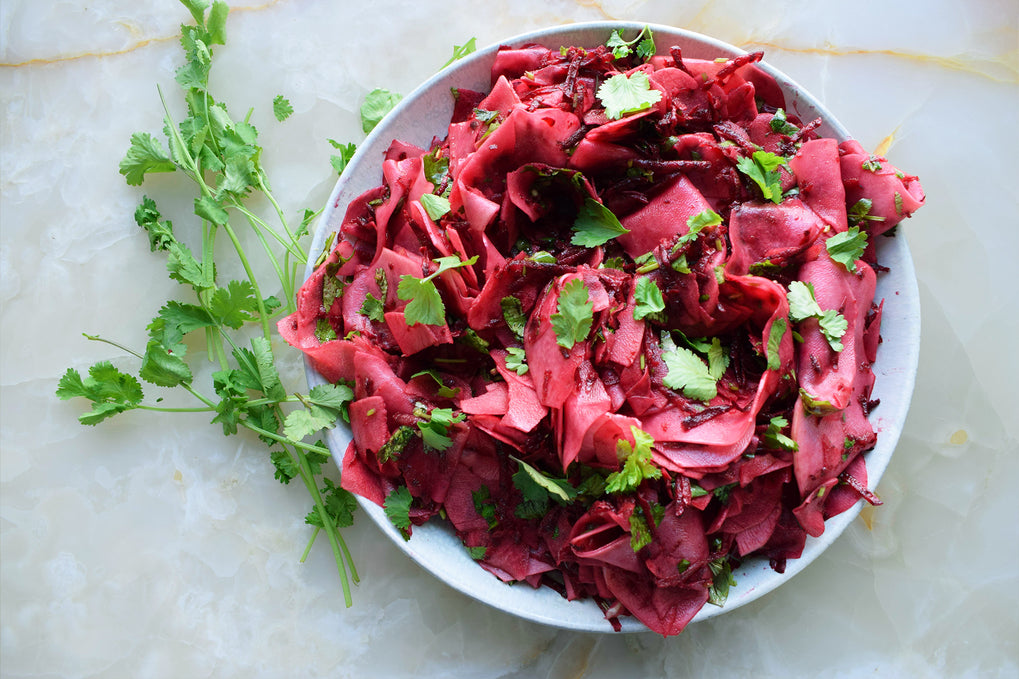 Kohlrabi, apple and beetroot salad