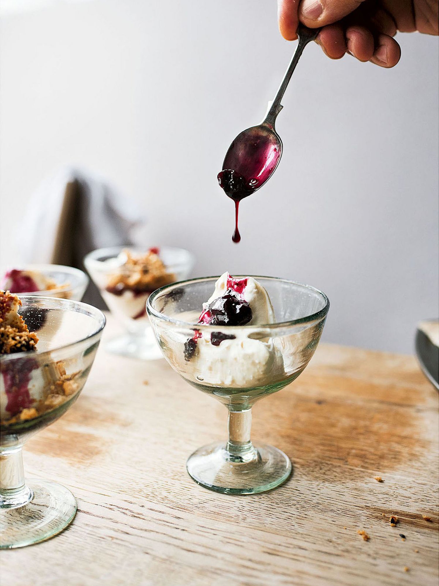 Sweet and salty cheesecake with cherries and crumble